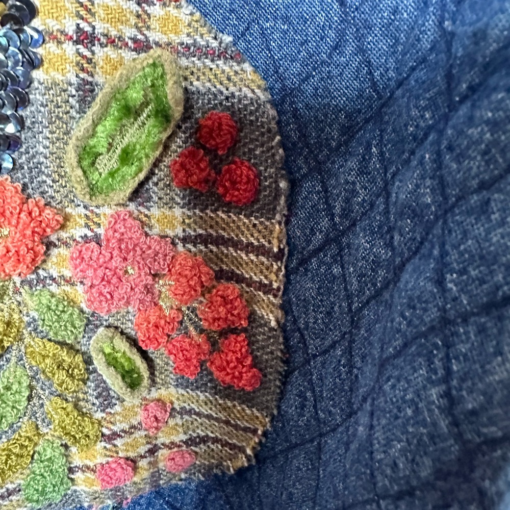Vtg Denim Quilted Jean Jacket with Floral Embroidery pockets L - Picture 7 of 10